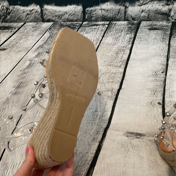 New Dolce Vita Maxton clear studded sandals - Picture 7 of 7